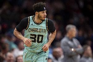 Leyu-准！赛斯-库里7投6中&amp;三分2中2 得到16分4板2助1断